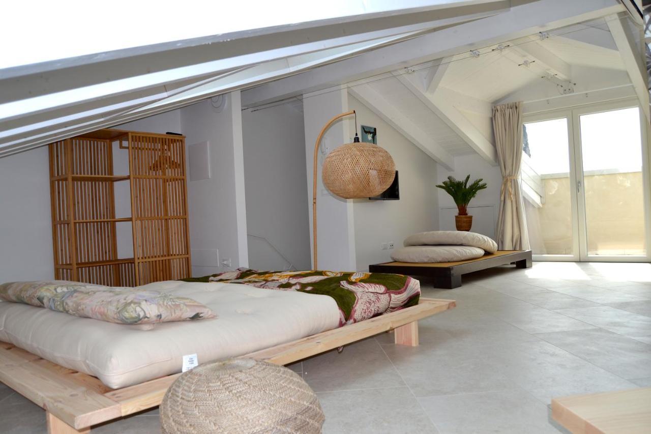 Zen Ar Holiday-Home ペスキエーラ・デル・ガルダ エクステリア 写真